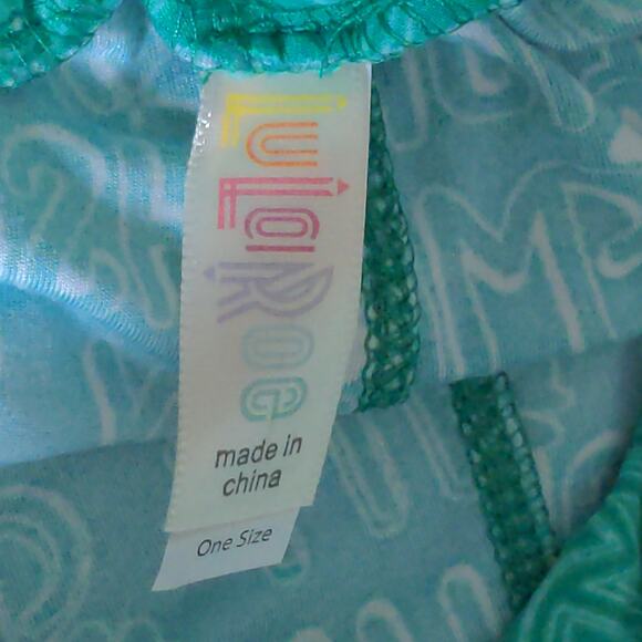 LuLaRoe Leggings in Mighty Irish Print Shamrock St Patrick's Day – One Size - Picture 7 of 8